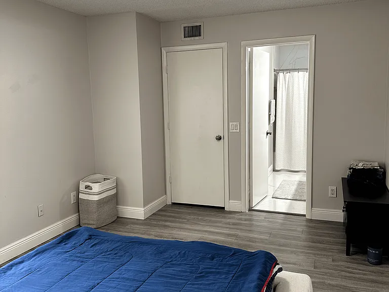 8145 Bridgewater Ct #D — Photo 28
