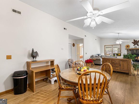 5th image of 9045 Betty Jo Cir #17