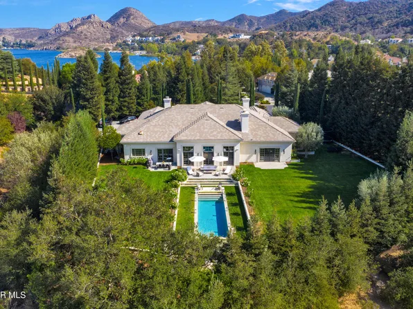 2105 Marshbrook Rd, Thousand Oaks, CA 91361