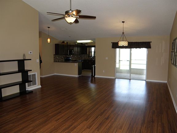3rd image of 5020 Shore Dr