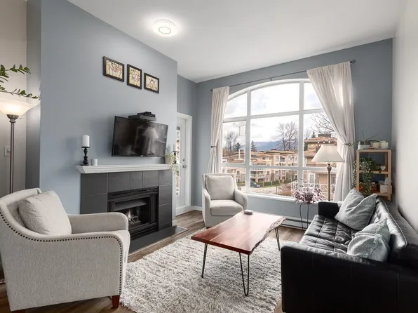 2559 Parkview Ln #402, Pt Coquitlam, BC V3C 6M1