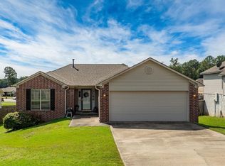 19 Britts Ln, Little Rock, AR 72204