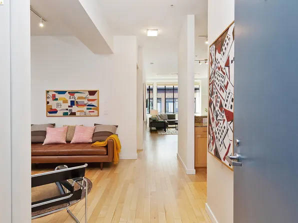 330 13th St #2B, Oakland, CA 94612