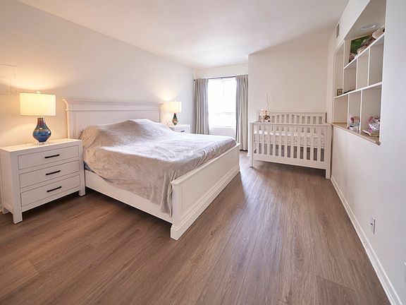 2nd image of 1617 S Beverly Glen Blvd APT 303