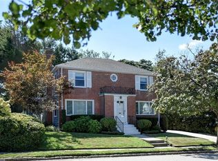 32 Mauran St, Cranston, RI 02910