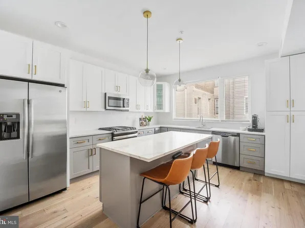1925 Palethorp St, Philadelphia, PA 19122