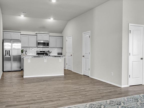 4th image of 4600 Crystal Hill Dr