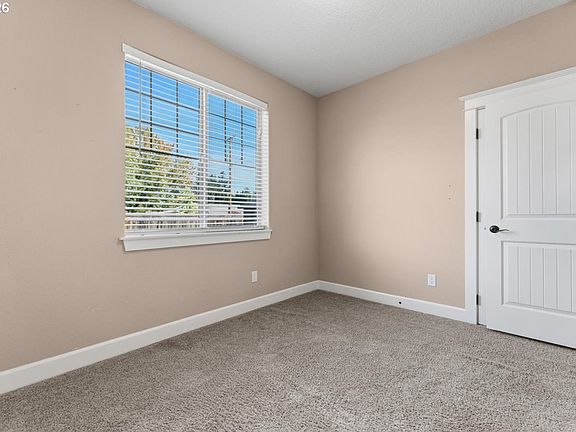 5th image of 2547 Williams St