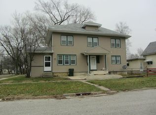 302 Clay St, Waterloo, IA 50703