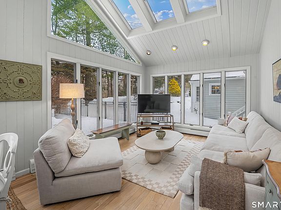 4th image of 6 Sycamore Lane