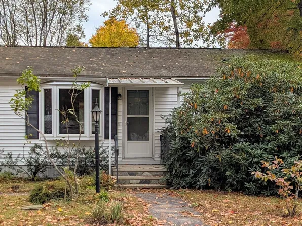 110B RobinHood Dr Extension, Exeter, NH 03833