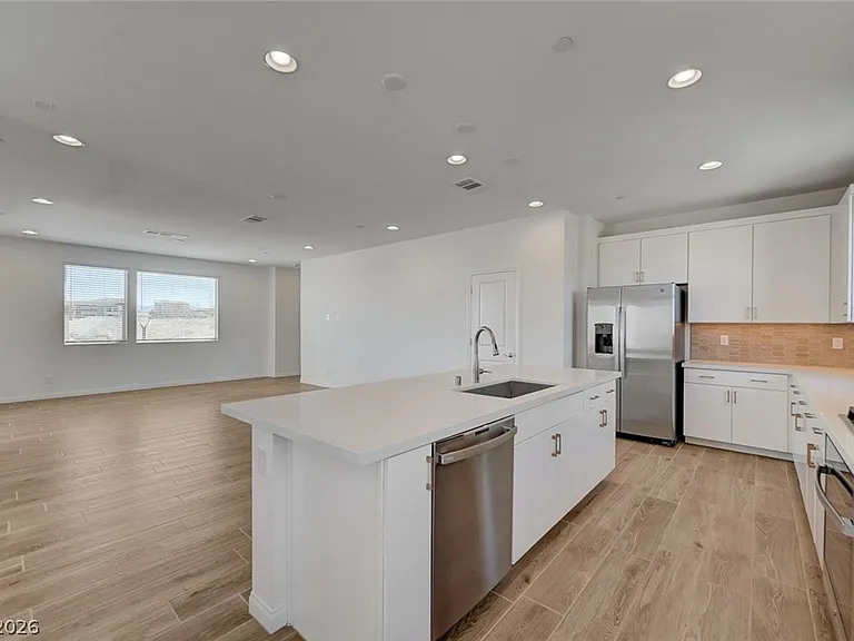 11636 Fleet Wing Ave — Photo 4