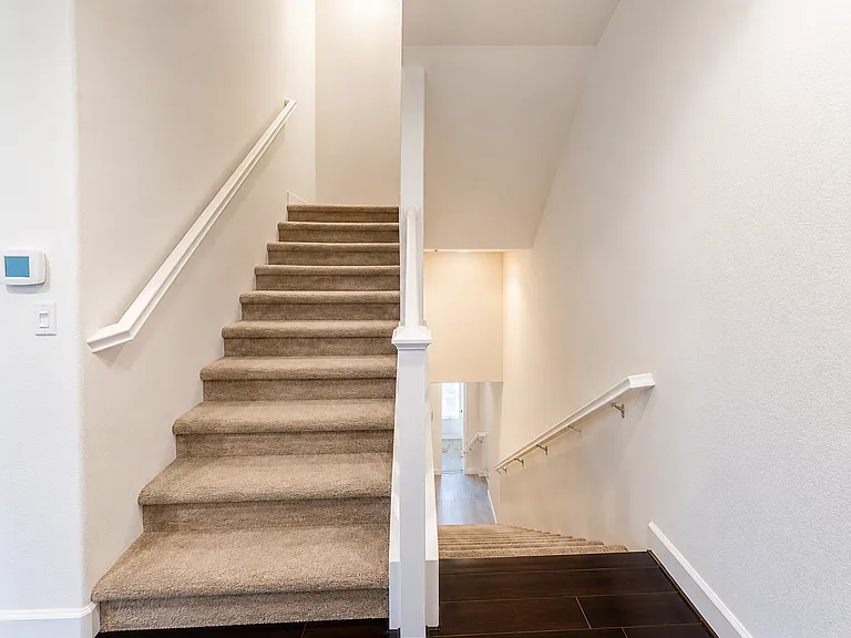 1641 Lee Way — Photo 10