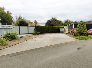 415 Commonwealth Rd #803, Duck Lake 7, BC V4V