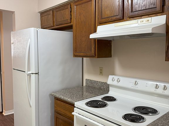 4th image of 472 Crabapple Ct #B