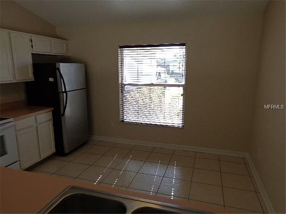 4th image of 2783 Picadilly Cir