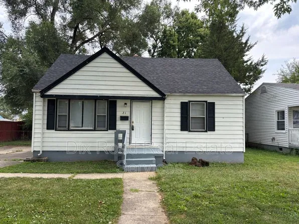21 Red Bud Ln, Hamilton, OH 45013