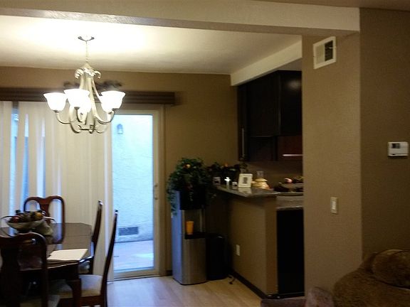 4th image of 740 N Mollison Ave Unit D
