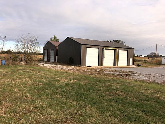 3rd image of 3391 Laurann Ln