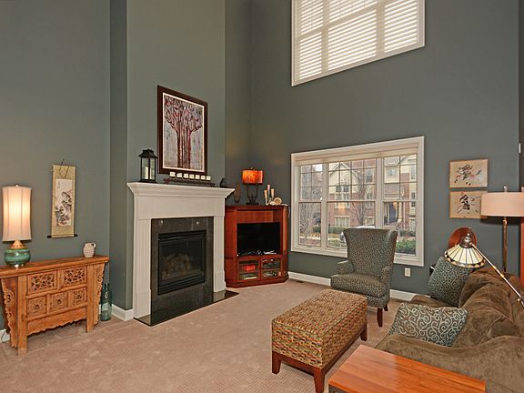 5th image of 32 Astor Pl
