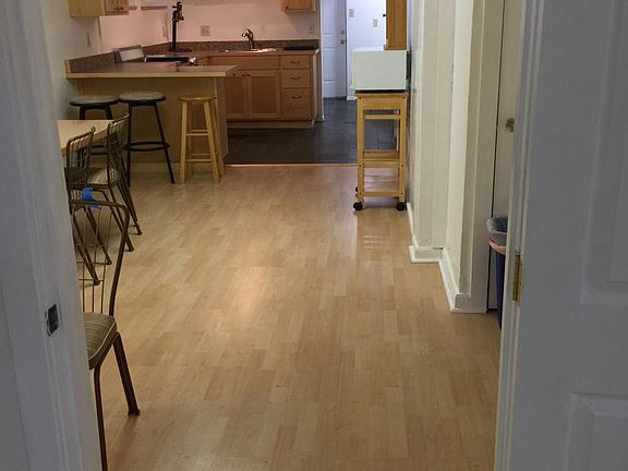 4th image of 3326 W Rosamond Ave