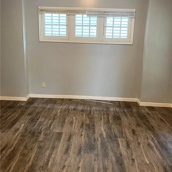1001 E Stewart St — Photo 12