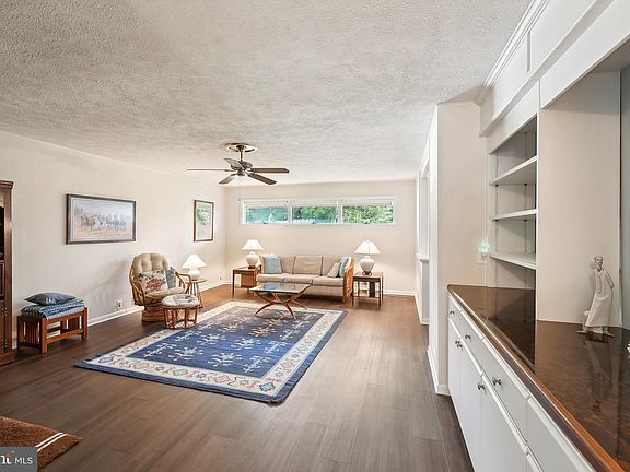 5th image of 635 Westwood Dr