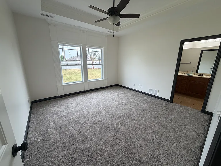 2427 Indiana Ave #1 — Photo 16
