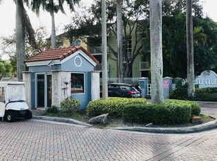 8520 SW 212th St APT 206, Cutler Bay, FL 33189