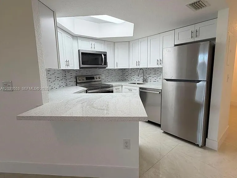 8235 Lake Dr #502 — Photo 1