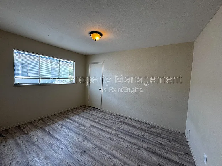 2780 Argyll Ave #B — Photo 3