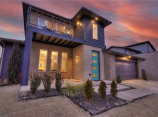 17305 Sparrow Hawk Ln, Edmond, OK 73012