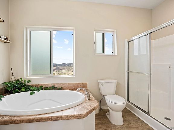5th image of 11765 Mesa Verde Dr