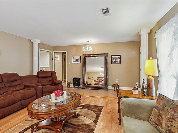 5th image of 4839 Donna Dr