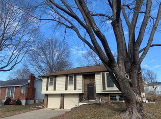 19808 E Old Mill Rd, Independence, MO 64056