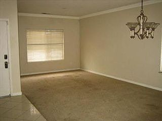 2nd image of 4936 Woodhollow Ave