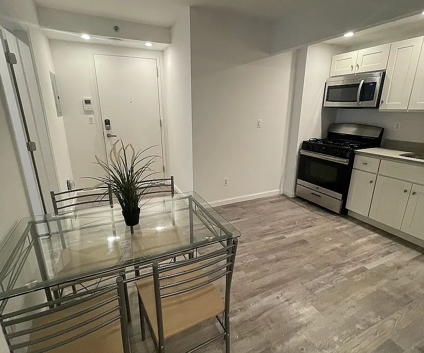 1st image of 433 W 53rd St #4C