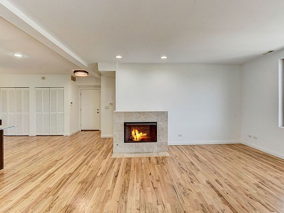4th image of 1225 N California Ave APT 3C