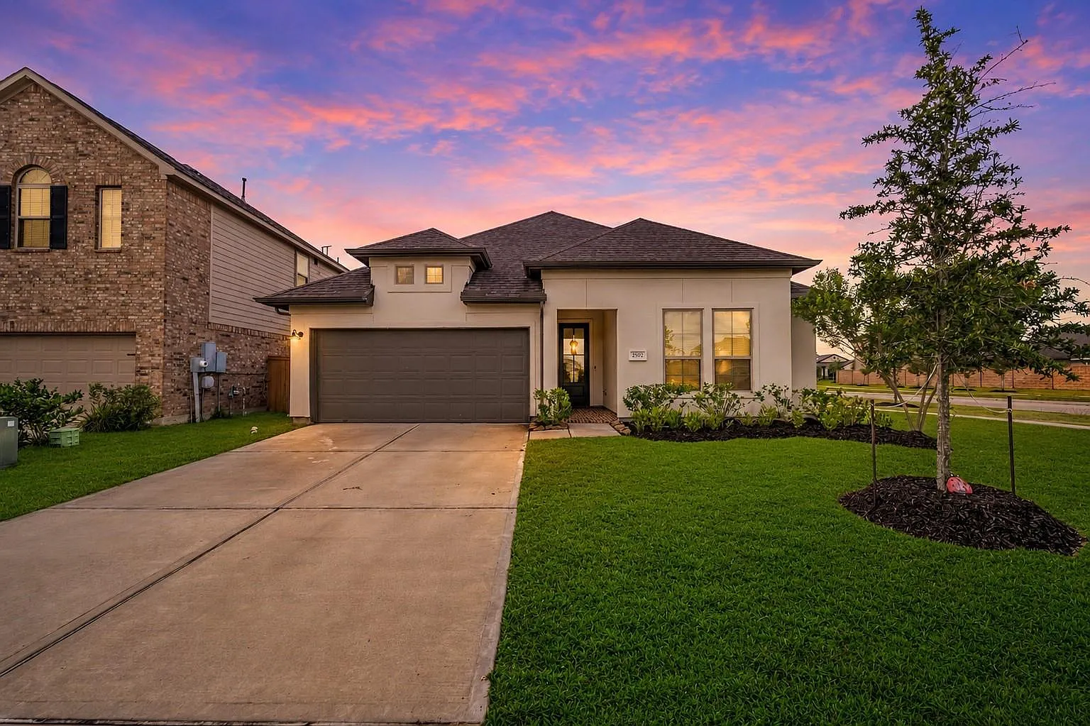 4 bed, 3.0 bath, 2472 sqft, $3,500 — Photo 1