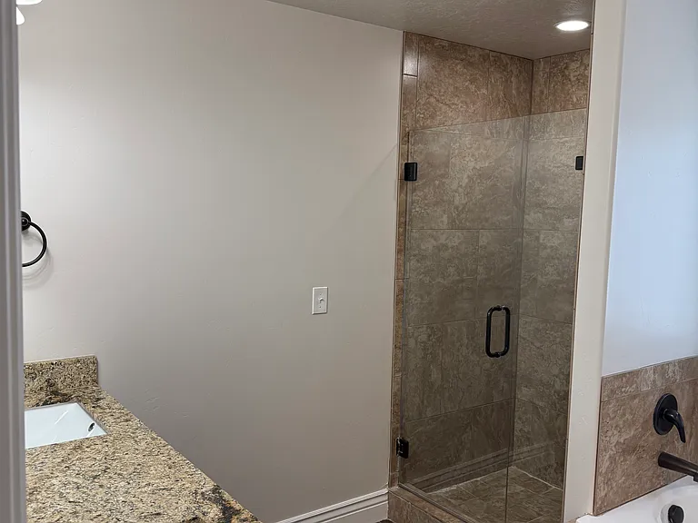 587 N Hills Ct — Photo 16