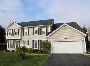 1230 Montego Ct, Elk Grove Village, IL 60007