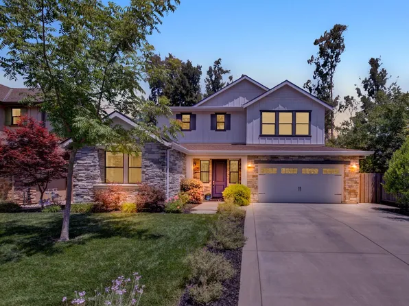 1124 Los Robles St, Davis, CA 95618