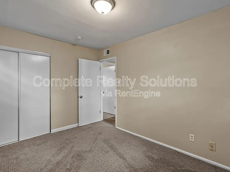 1132 Redman Blvd — Photo 27