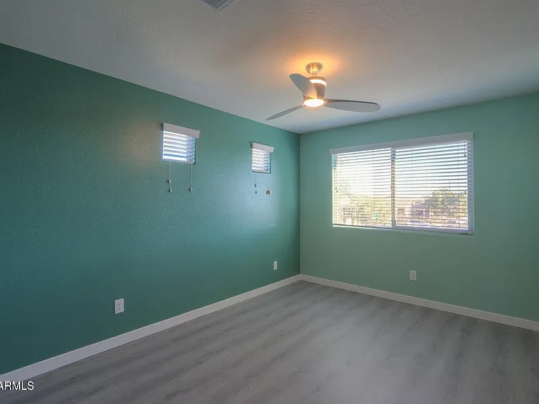 4722 S 238th Ln — Photo 27