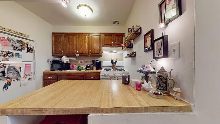 Rented by Bond New York | media 20