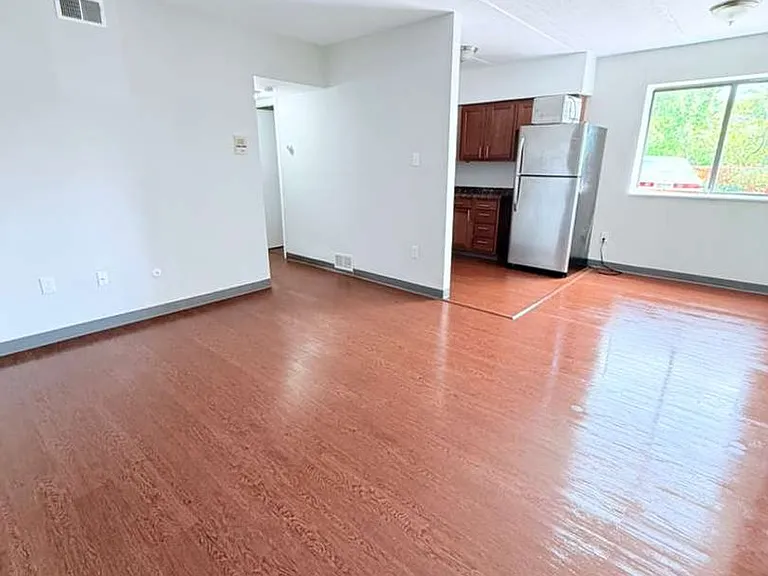 462 South Ave — Photo 12