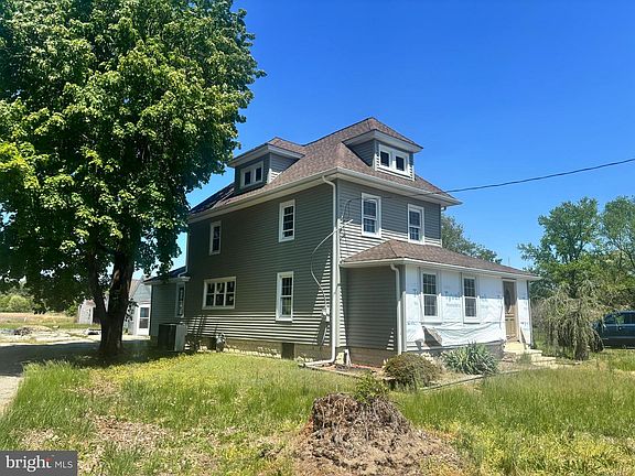 3rd image of 219 Pump Branch Rd