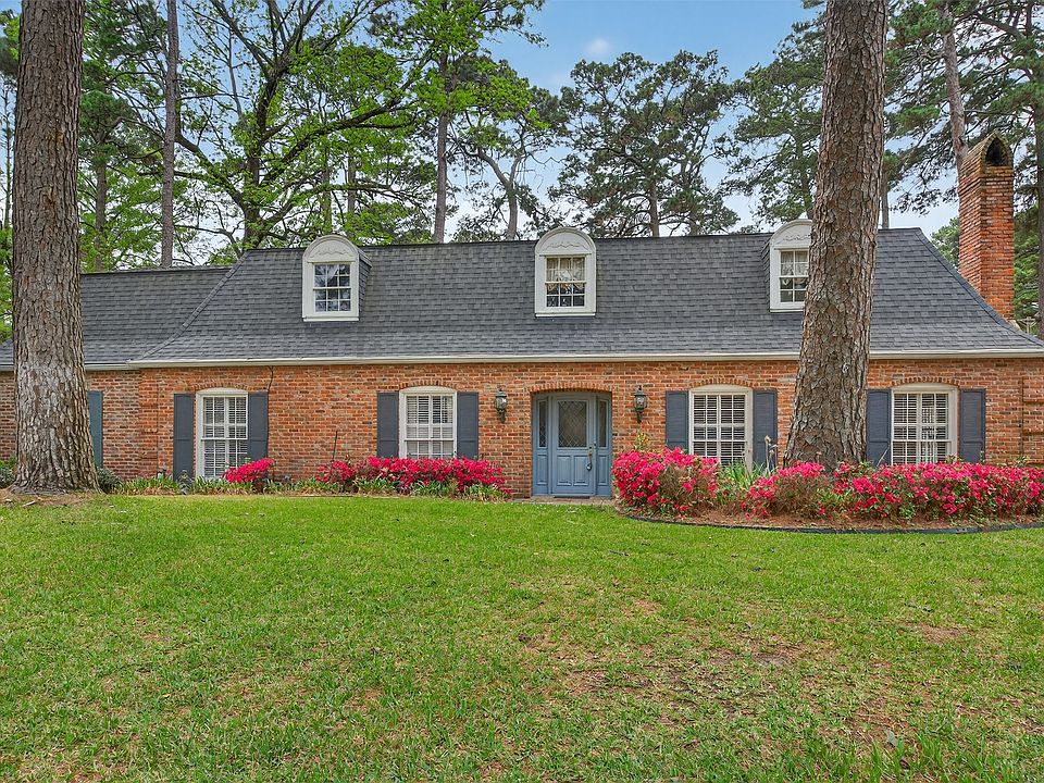 1st image of 522 Rives Pl