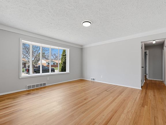 5th image of 33226 Vista Way