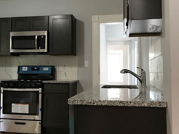 4th image of 415 Greenwich Ave #2